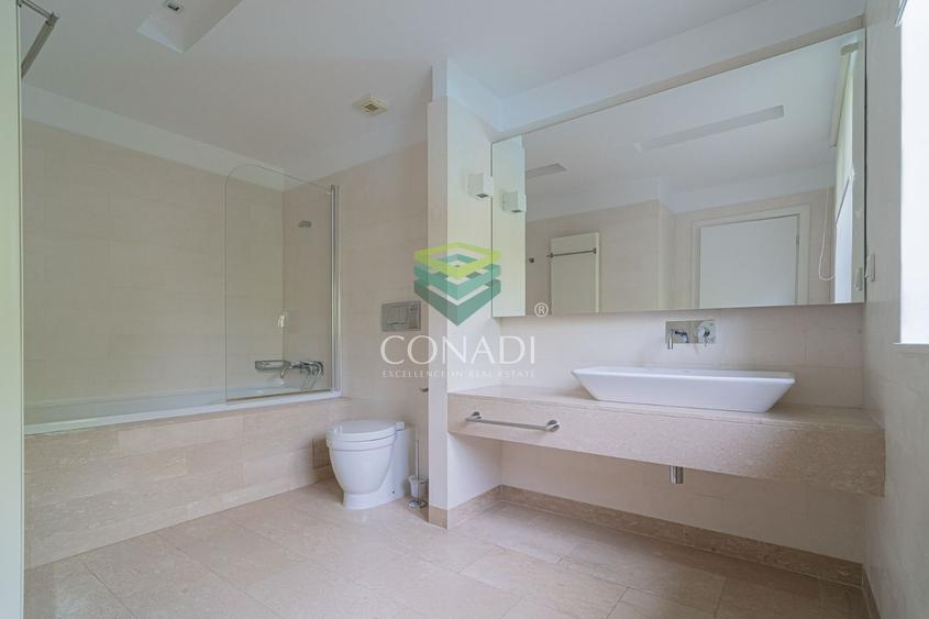 Zona Iancu Nicolae, vila cu 10 camere de vanzare
