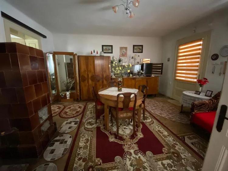 Casa 2 camere 100mp gradina zona Piata Cibin