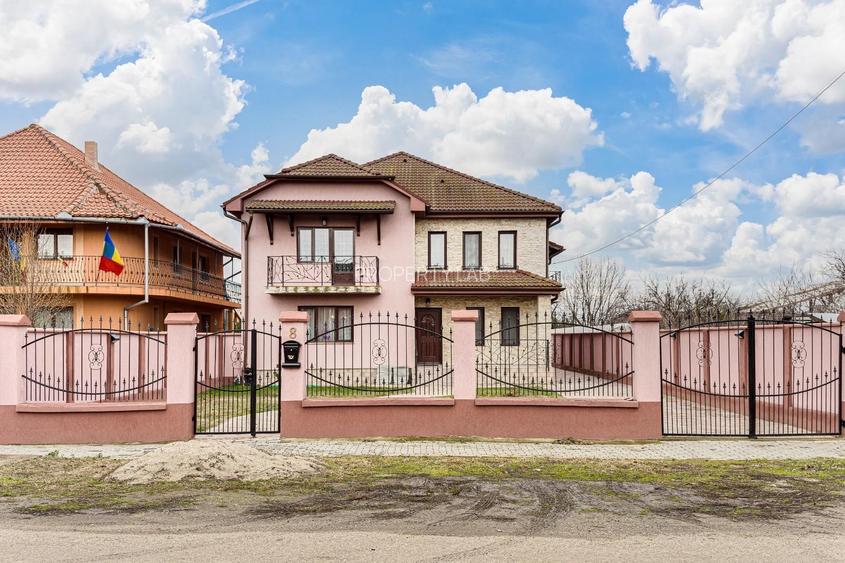 Vilă cu 6 camere de vânzare în zona Central - 29
