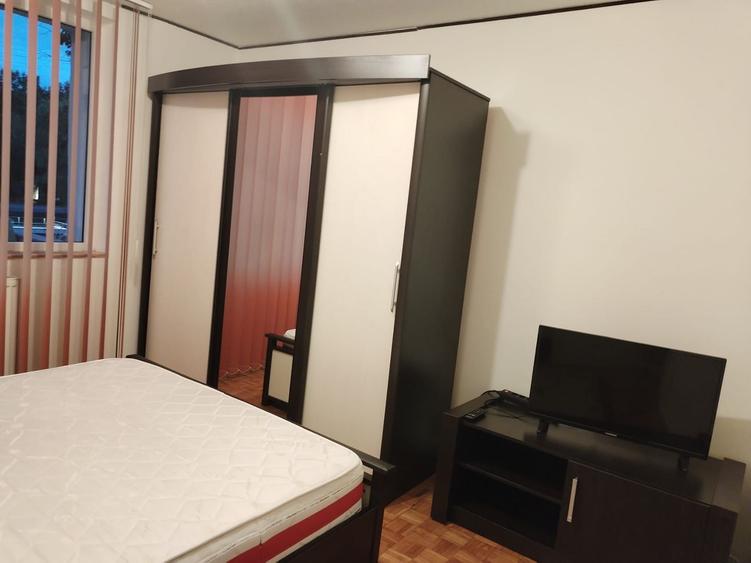 De inchiriat apartament ultracentral cu garaj