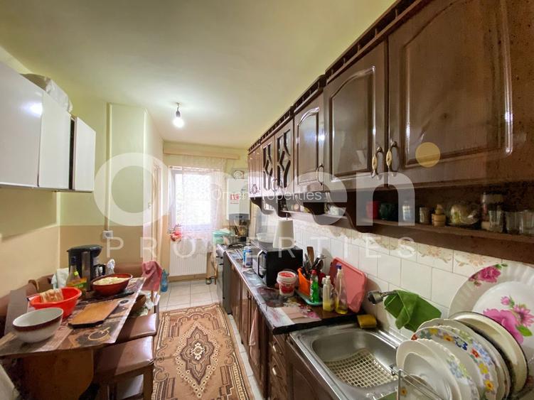 Apartament renovabil cu 4 camere decomandate, cu garaj,  zona Traian - 9