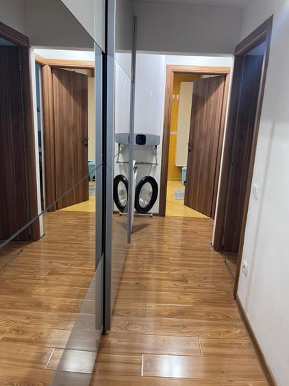 Apartament 3 camere, decomandat, zona Craiovita Noua