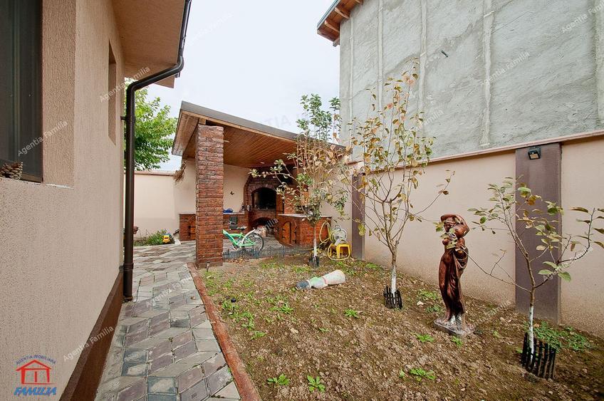 Vanzare casa frumoasa pe un singur nivel situata in Galati, zona Parc