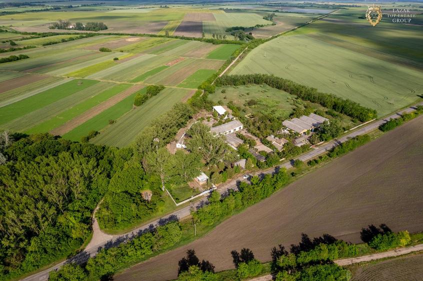 Cladire industriala de vanzare cu potential 3,5 ha in Batania