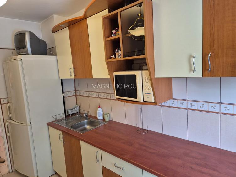 Apartament 3 camere în Tractorul - zona Cerna - 3