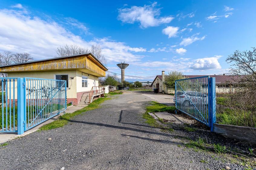 Hala industrială cu teren 10.495 mp – potențial supermarket, Lipova