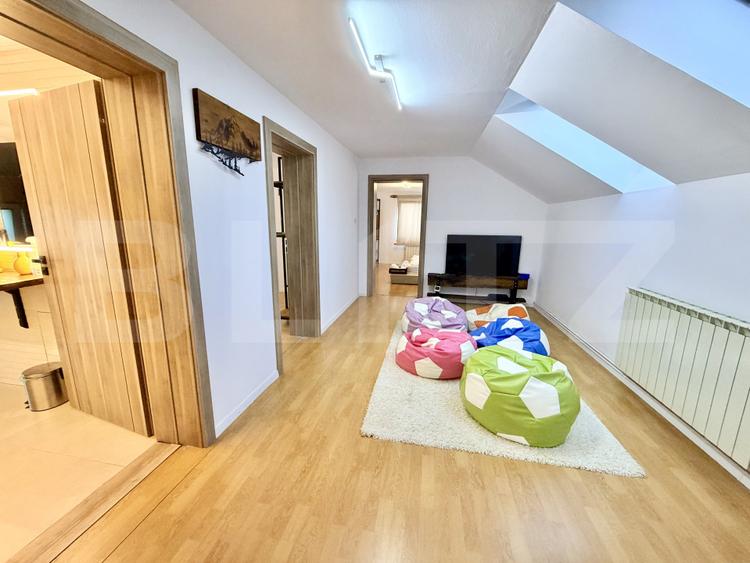 Casa 6 camere de inchiriat, 250 mp, 2 bai, terasa, curte 500 mp, zona Cetate