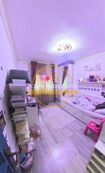 Apartament cu 4 camere - decomandat/ etajul 3/ 80mp/ Piața Dacia