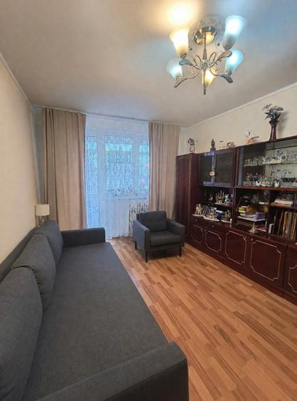 Apartament cu 3 camere, etaj 1 – Drumul Taberei