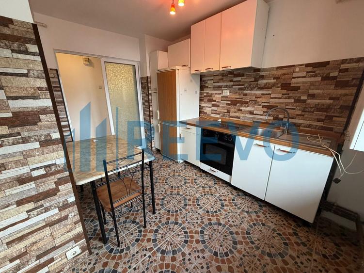 Apartament 3 camere decomandat, Târgu Ocna