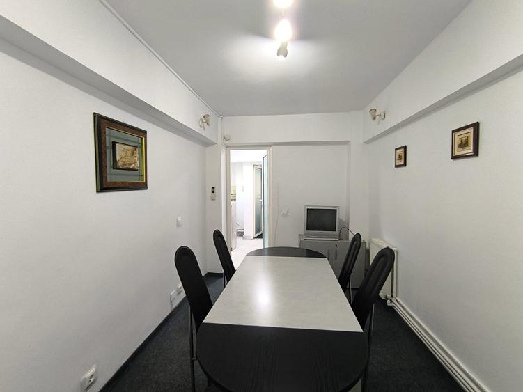 PENINSULA (cod03)- Birouri luminoase , mobilate si parcari !