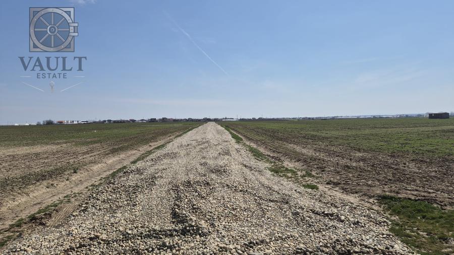 TEREN Intravilan Intre 2 complexe - Utilitati - 9500 MP Berceni/Vidra