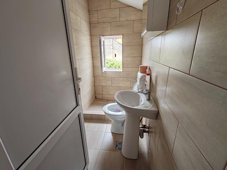 Apartament 4 camere in casa, mobilat si utilat nou GHIMBAV