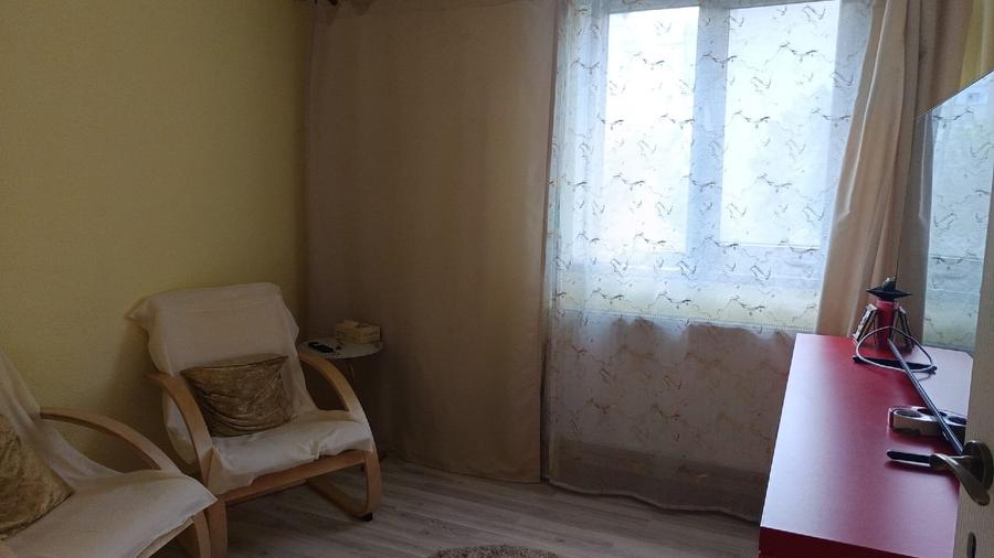 Vand apartament renovat 2 camere
