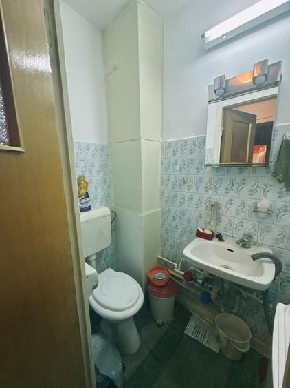 Dristor Rm Sarat/ Calea Vitan 2Bai 75mp Utili Spatios Balcon 10mp 3Cam Vanzare