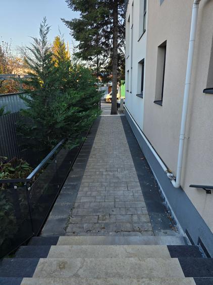 APARTAMENT DE VÂNZARE CU DOUĂ CAMERE DE 80 MP ZONA ȘOSEAUA CHITILEI SEC.1