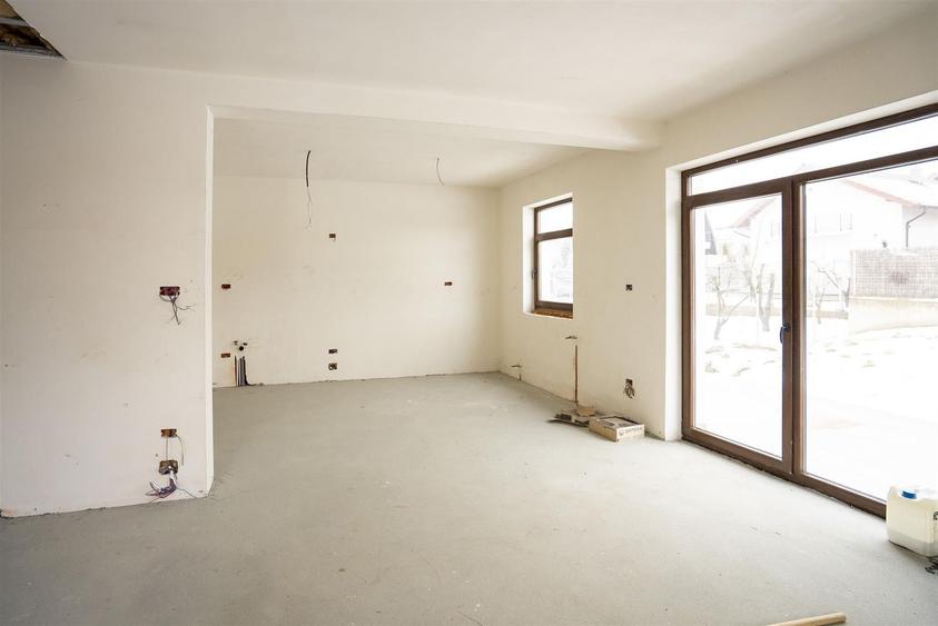 Casǎ de vânzare plan Parter Zona dealuri Oradea