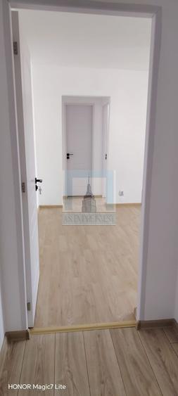 Apartament 2 camere, semidecomandat, zona Grivitei