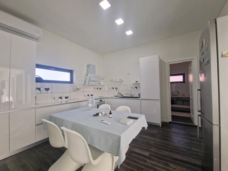 Mamaia Nord - 3 camere, 3 gr sanitare-100mp, mobilat-utilat complet nou