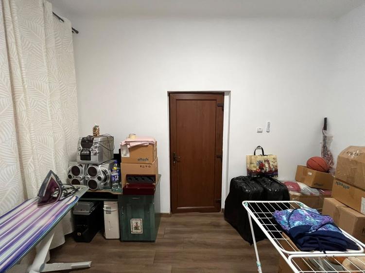 Casă 5 camere, 135 mp, zona Unirii, renovată