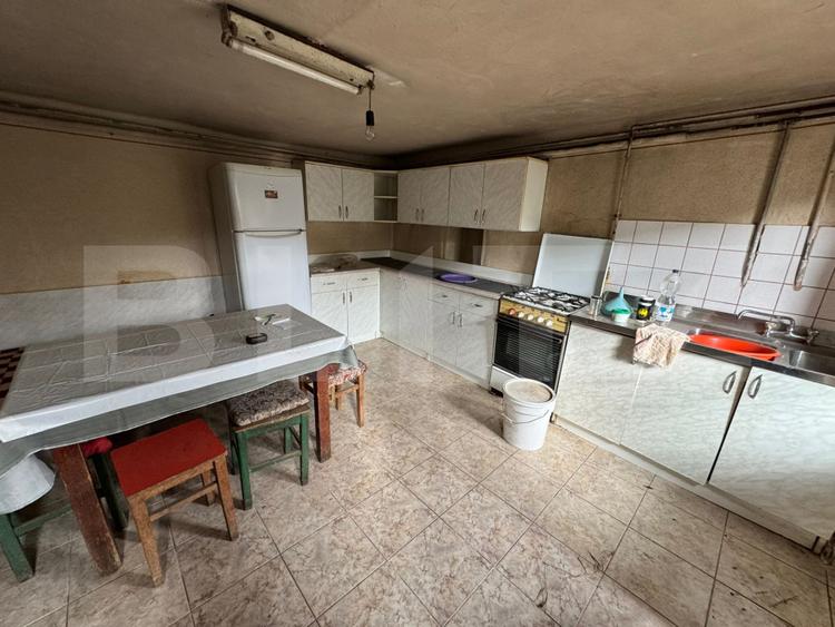 Casă săsească, 3 camere, 700 mp teren, Sebeș