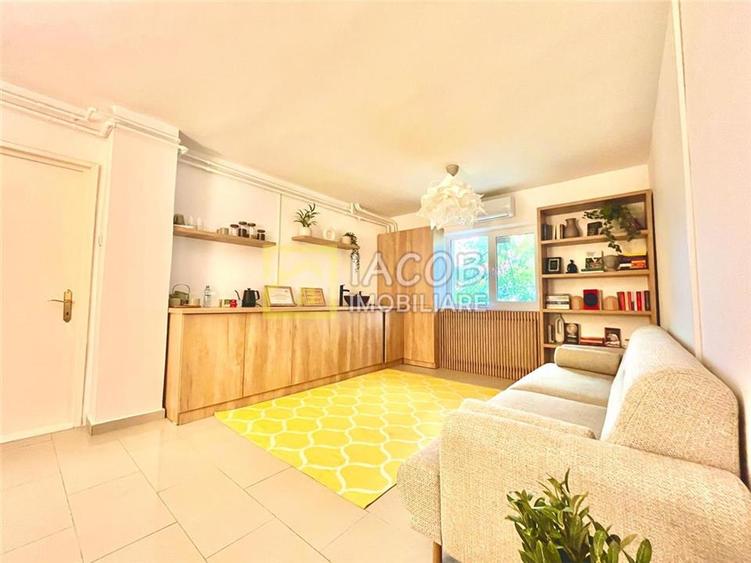 Spatiu birouri, partial mobilat, zona Ana Ipatescu - Bistrita Lac, str. 1 Mai -