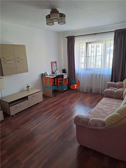 Apartament 2 camere de vanzare zona Piata Cetate