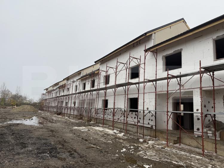 Casă modernă + curtea + 2 locuri de parcare, 145.40 mp, zona Rudului