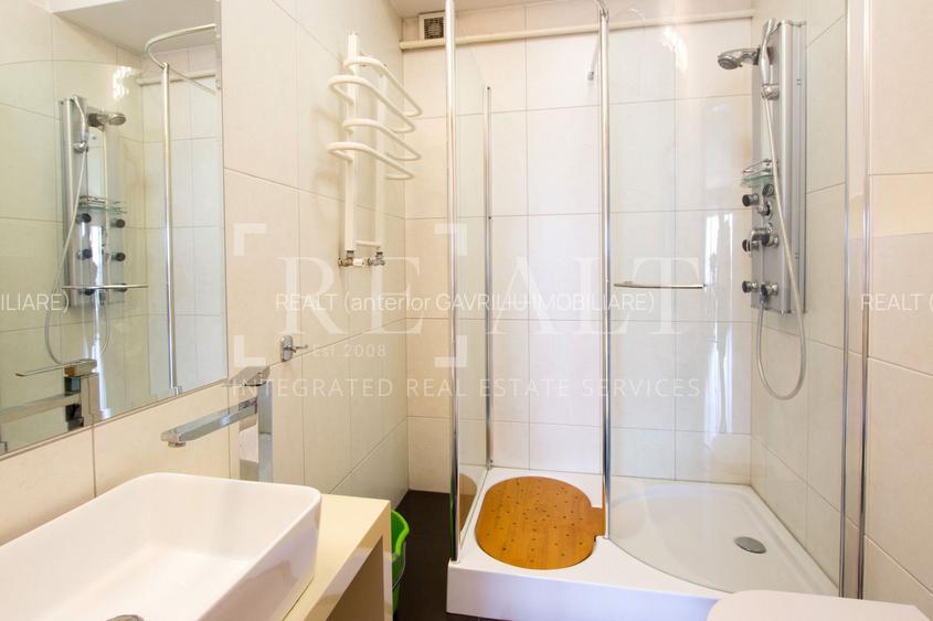 Inchiriere apartament 3 camere | Generos, 2 x Parcare, Acces lift | Domenii