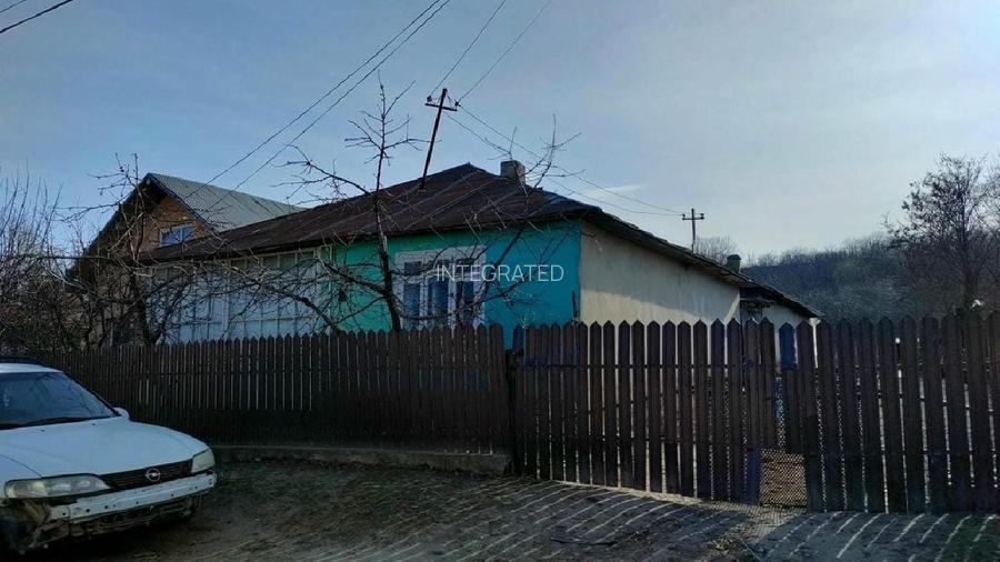 Casa 165 m² + Teren 1.303 m², Com. Romanesti