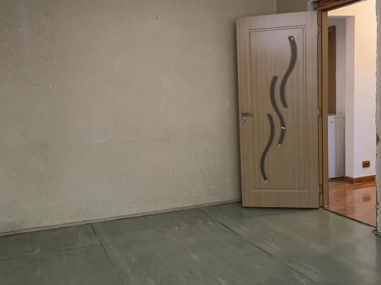 3 camere METROU Valea Ialomitei