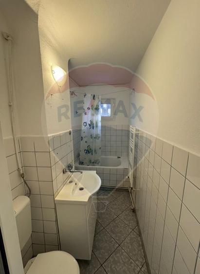 Apartament cu 2 camere de vânzare