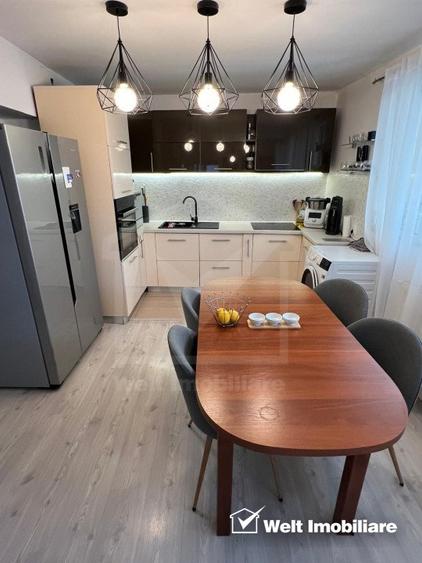 Casa 9 camere, cu 4 unitati locative si spatiu comercial, Gheorgheni
