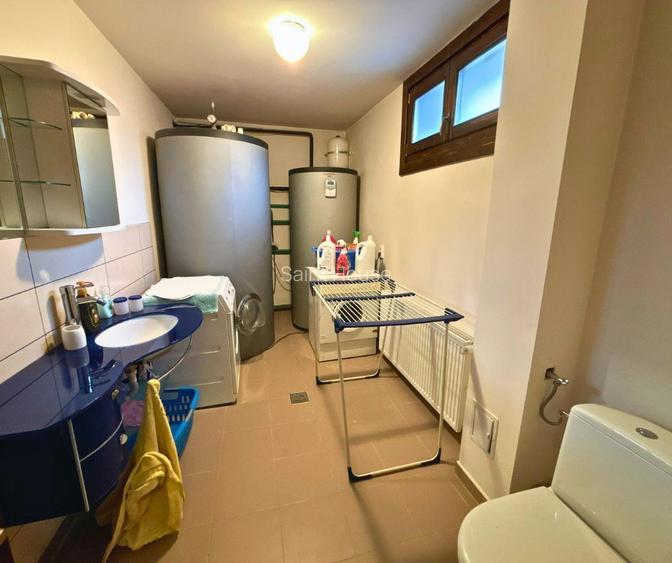 Vilă cu 10 camere P+2E+M 400 M² utili 2800 M² Teren Comandau - 27