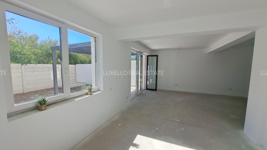 VILA LUX IN COMPLEX REZIDENTIAL - 22