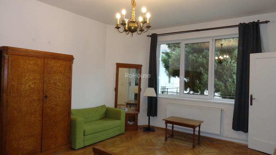 Apartament cu o camera situat in zona centrala, aproape de P-ta Avram Iancu - 2