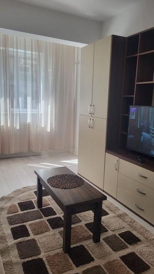 Garsonieră High Class Residence, etaj 2, centrala proprie, decomandata