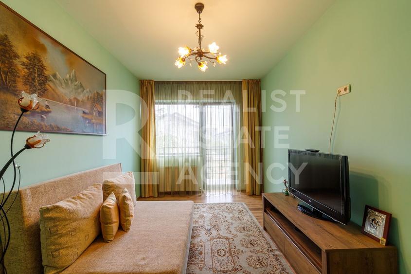 Vânzare, Duplex, 8 camere, zona Militari