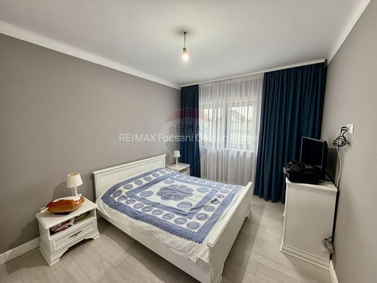 Casă / Vilă cu 5 camere de vânzare în zona Exterior Vest - 11