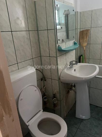 Vând apartament cu 2 camere , sector 2 - 4