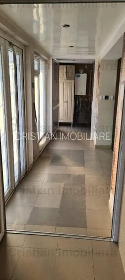 TOTUL NOU! Spatiu comercial, Calea Galati, balcon cu vitrina, SPATIOS! - 2