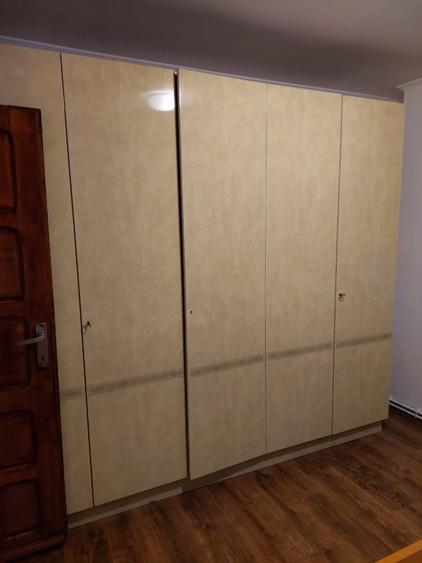 Apartament 4 camere, 100 mp, zona 1 Mai aproape de facultatea de Medicina