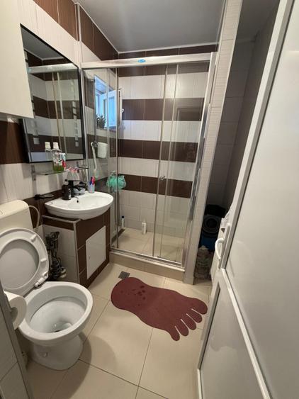 Apartament de vanzare, cu 2 camere, 57 mp, zona Craiovita