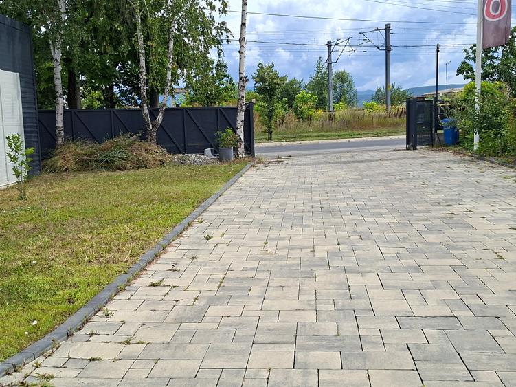Vand proprietate cu multiple posibilitati de functionare