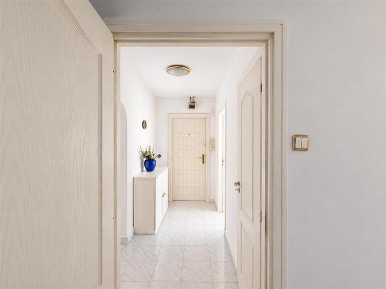 Apartament 2 camere | Ultracentral | Vedere fata/spate | 67 mp