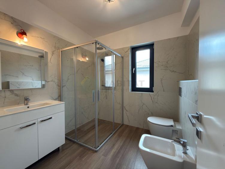 Vilă modernă cu 5 camere de închiriat în Corbeanca