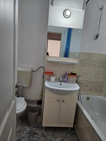 Parcul Trandafirilor, garsoniera in bloc de apartamente, loc parcare