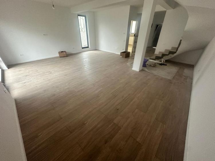CASA TIP DUPLEX, 4 CAMERE, TOATE UTILITATILE, TEREN 245 MP, COMIS 0%