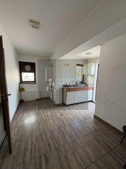 Spatiu Comercial / Birouri Metrou Aparatorii Patriei