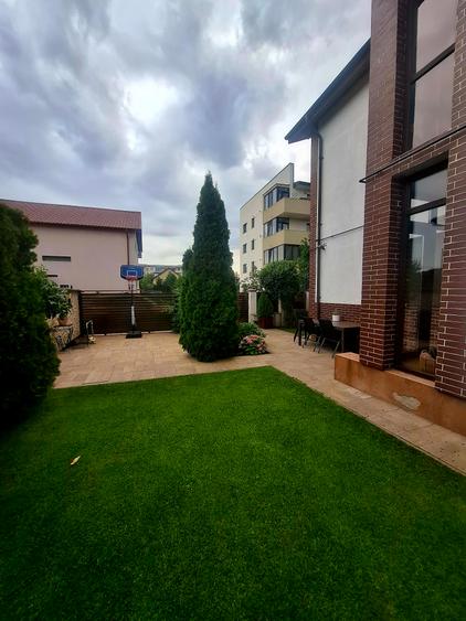 Casă solidă cu 4 camere și curte amenajată – Direct proprietar